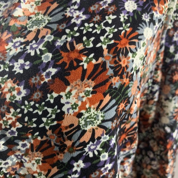 Boho Floral Print Button Down Blouse - Picture 3 of 8